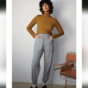 Eve Gravel Smith Top M